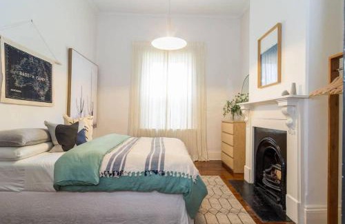 Glenelg South House | Discover Blackbird at Arlos Glenelg South: Family-Friendly Stay