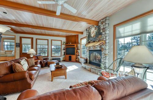 Redmond House | Blackbird Manor: Guest Rated 10/10 with Pool & Hot Tub