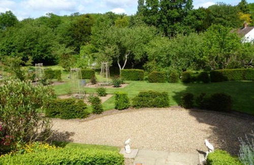 Dorking Bed & Breakfast | Discover Blackbrook House: Guest Rated 9.3/10 Stay