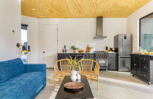 Downtown Palm Springs Hotel | Modern Retreat: Blackhaus C Suite with Pool & Pet-Friendly