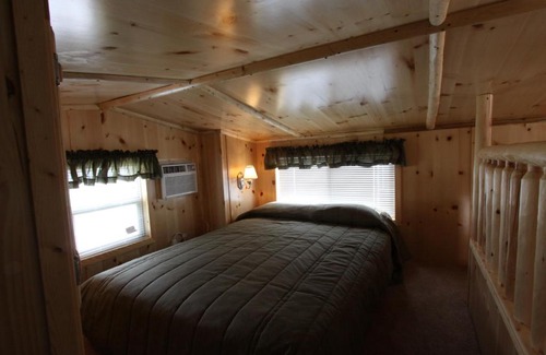 Milton Resort | Family-Friendly Blackhawk RV Campground Loft Cabin Retreat