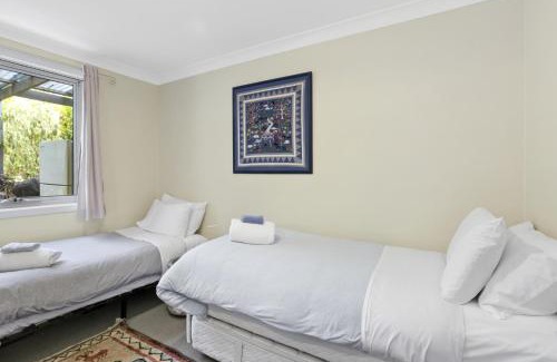 Blackheath Apartment | Family-Friendly Blackheath Suite: Pet Welcomed & 4-Star Stay