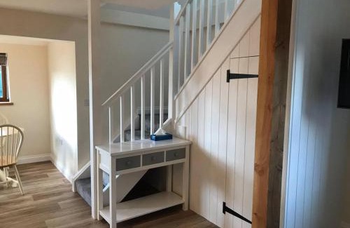Brimpsfield House | Pet-Friendly Blacklaines Annexe in Birdlip - Rated 10/10!