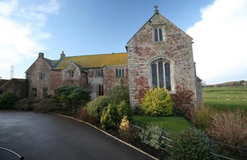 Fiddington Bed & Breakfast | Discover Blackmore Farm: Pet-Friendly Retreat with Breakfast