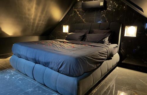 Belfort Apartment | BlackRoom - Balnéo - Ciel étoilé