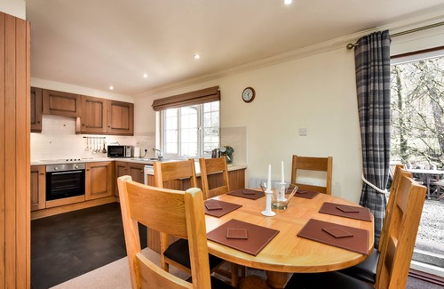 Slate Islands Cottage | Inviting Blacksmiths Cottage with Pool & Family-Friendly Perks