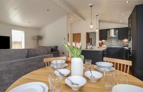 Haverthwaite House | Discover Blackthorn Copse: A 4-Star Family and Pet Escape