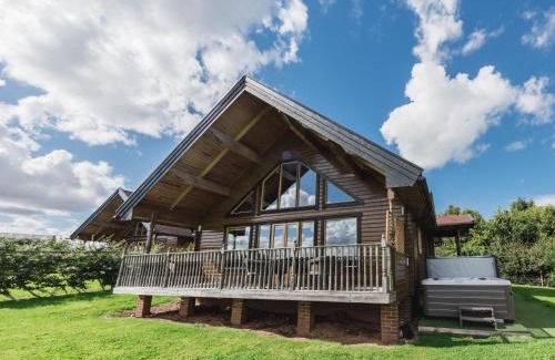 Nunthorpe Cabin | Pet-Friendly Escape at Blackthorn Gate - 4-Star Comfort