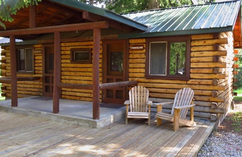 Wapiti Cabin | Pet-Friendly Blackwater Creek Ranch with Top Guest Ratings