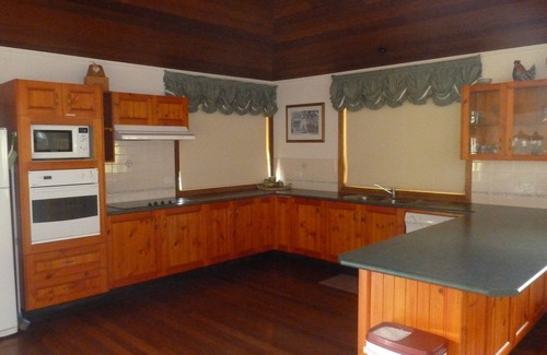 Bandon Grove House | Discover Blackwattle at Barrington Tops: Ocean Views & Spa
