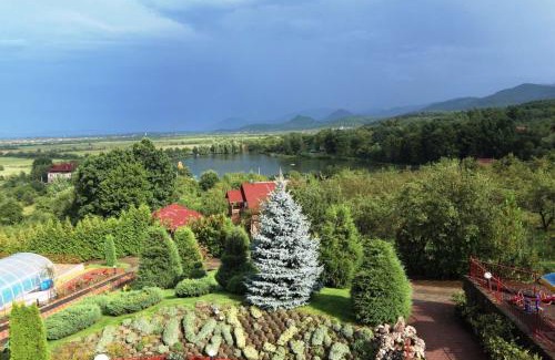 Shaian Hotel | Blagodat: Family-Friendly Retreat with Pool and Breakfast