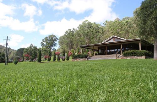 Wollombi Cabin | Experience Blair Athol Estate Wollombi with Pool & Hot Tub