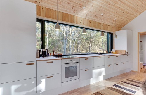 Læsø House | Cozy Oceanfront Retreat "Blakke" – Steps from the Sea