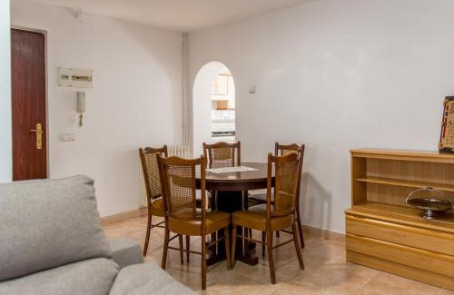 Tremp Apartment | Pet-Friendly Blanch 1: A Family Retreat with Great Reviews