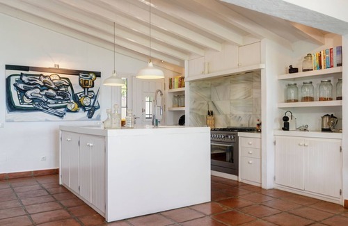 Canillas de Aceituno Villa | Relaxing Blanco De Caza Villa - Three Bedrooms, Pool Access