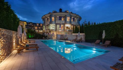 Navia Hotel | Oceanfront Bliss at Blanco Hotel Spa - 4-Star Retreat