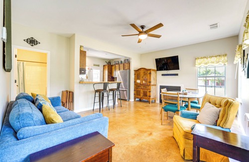 Blanco Cottage | Blanco's Blue Cottage Inn: Patio, Grill & Guest Rated 9.2