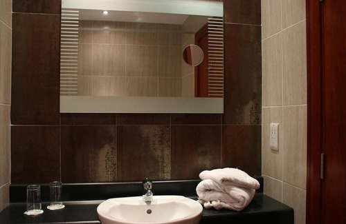 Port Talbot Hotel | Discover Blanco's Hotel Port Talbot: Family-Friendly Retreat