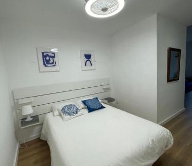 Valdepenas Apartment | Discover Blanco y Añil Plaza: Family-Friendly Getaway