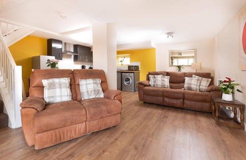 West Down Cottage | Cozy Blare Cottage with Pool and Breakfast Awaits You