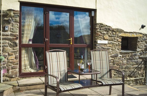 West Down Cottage | Cozy Blare Cottage with Pool and Breakfast Awaits You