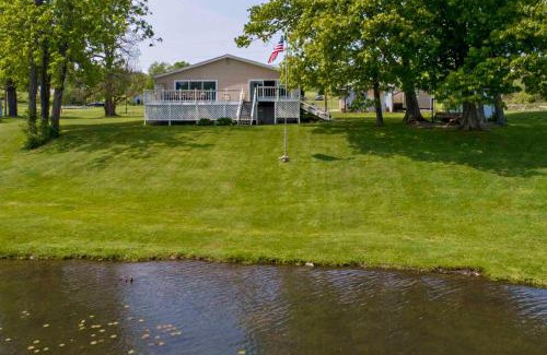 Hammondsport House | Breathtaking Blarney Bay on Waneta Lake: Family & Pet Friendly