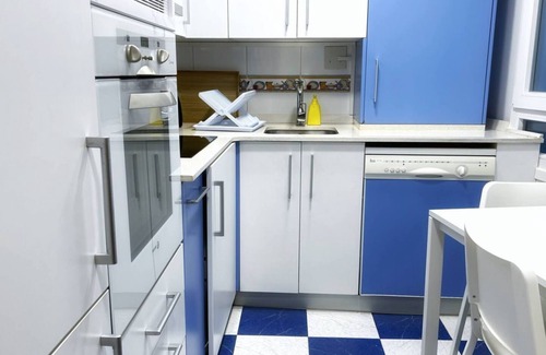 Deustuko San Pedro-Erribera Apartment | Blas de Otero Apartment: Renovated with WiFi & Spa Access