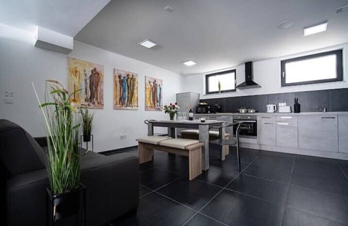 Rhein-Erft-Kreis District Apartment | Blauer Stein Apartments WH6: Family-Friendly Retreat