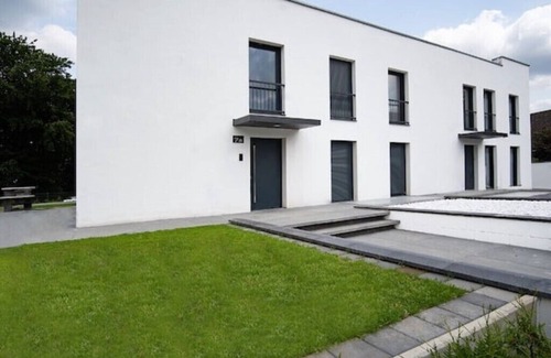 Rhein-Erft-Kreis District Apartment | Blauer Stein Apartments WH6: Family-Friendly Retreat