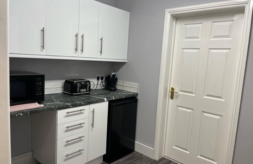 Blaydon on Tyne Apartment | Inviting 2 Bed Apartment with Hot Tub in Blaydon Burn