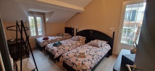 Fontainebleau Apartment | Elegant Eugénie City House with Family-Friendly Amenities