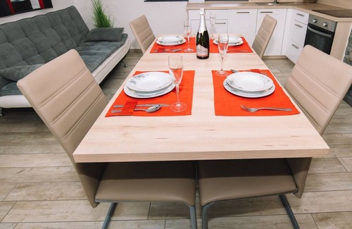 Zasip Apartment | Bled Prestigious and Stylish Apartments - Classic One Bedroom Apartment with Balcony