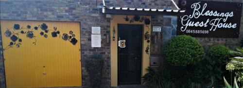 Newcastle Bed & Breakfast | Discover Blessings Guesthouse: Rated 9.1/10 with Spa & Breakfast