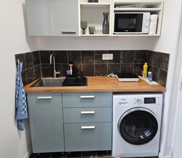 Quartier du Panier Apartment | Guest Rated 9.8 at Bleu Ciel au Panier - Family Friendly Stay