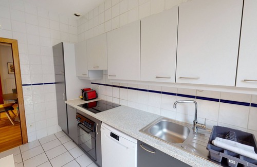 Historic Center Apartment | Central Bleu Mesange: 2BR, Family-Friendly & Top Rated