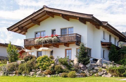 Hopfgarten im Brixental Apartment | Discover Blick ins Brixental with Oceanfront Views