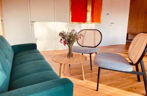 Hungerburg-Hoheninnsbruck Apartment | Experience Family-Friendly Comfort at Blickfang Tirol Hotel
