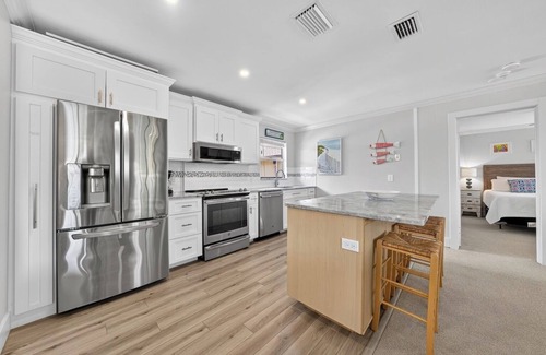 Sanibel Condo | Renovated Island Oasis with Ocean View & Pool at Blind Pass A205