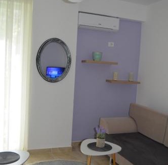 Skataj Apartment | Relaxing Blini Seaside Apartment with Pool & Family Fun