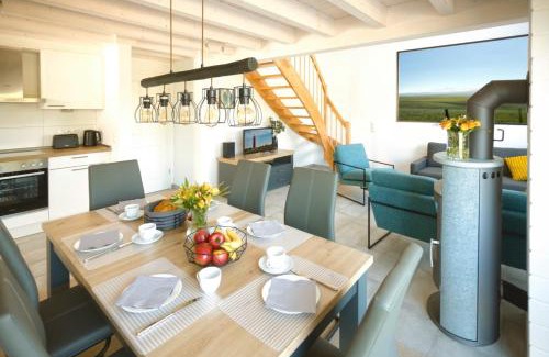 Nordhorn House | Discover Blinkfüer: 4-Star Retreat with Child-Friendly Amenities