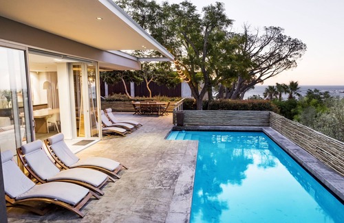 Camps Bay Villa | Indulge at Blinkwater Villa: 5-Star Oceanfront Retreat