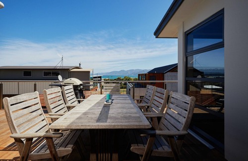 South Bay House | Perfect for Gatherings: Bliss Home with Top Amenities