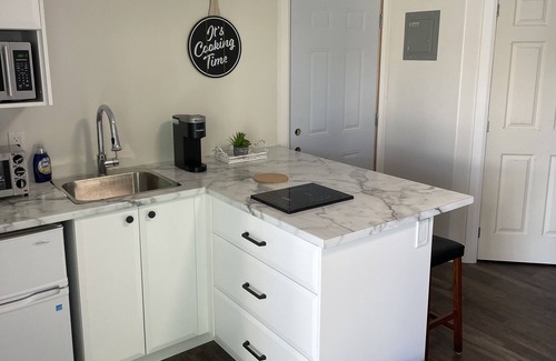King's Point House | Comfortable Bliss by da Bay Deluxe Suite with Family Amenities