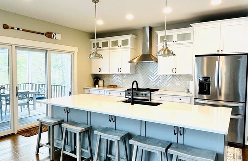 Mineral House | Discover Bliss Lake Anna: Waterfront Retreat with Pool & Views