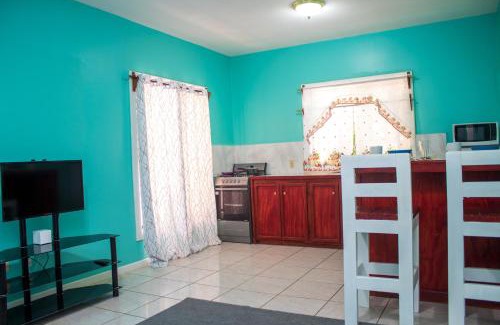 Gibson Bight Apartment | Family Retreat at Bliss on the Bay - Rated 9/10