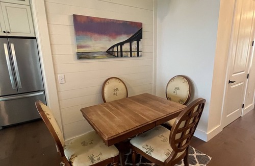 Apalachicola House | Experience Apalachicola Bay with a Private Dock Retreat