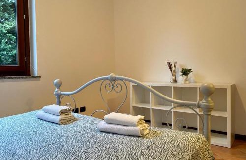 Sesto Calende Apartment | Delightful Bliss Retreat for Families and Relaxation