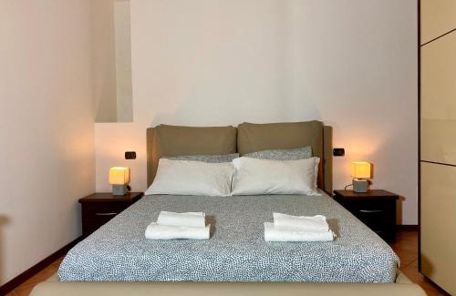 Sesto Calende Apartment | Delightful Bliss Retreat for Families and Relaxation