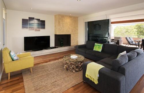 Dunsborough House | Blissful Bay- WIFI, Beachfront