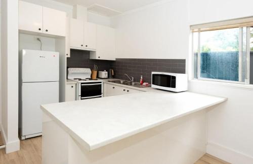 Broulee Apartment | Oceanfront Blissful Unit in Broulee for Family Getaways